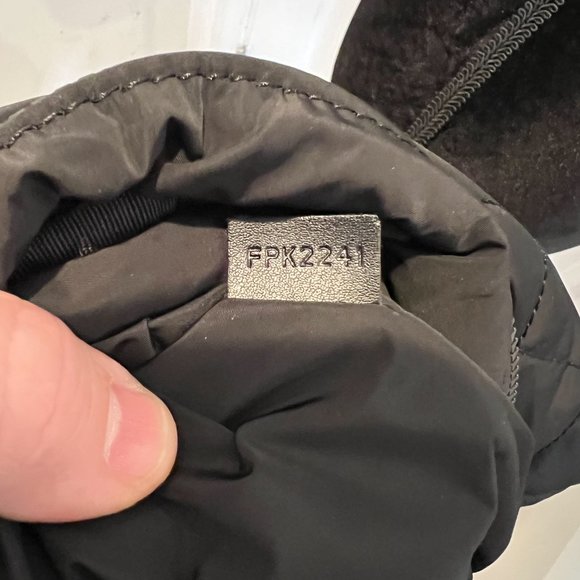 Marc Jacobs Quilted Nylon Large Weekender NWT - Picture 11 of 13